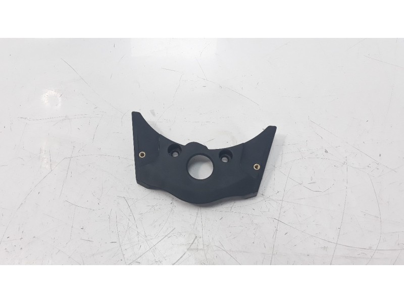 Recambio de moldura para triumph street triple street triple r referencia OEM IAM 2303029  