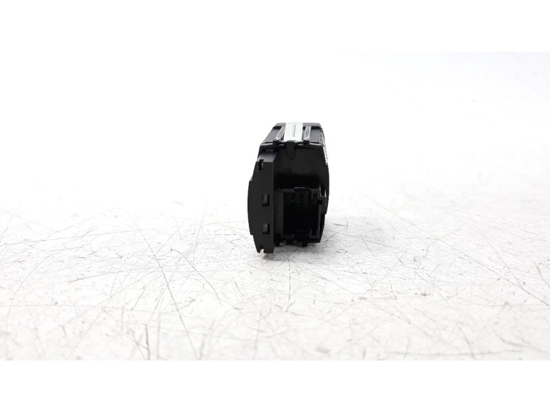 Recambio de warning para bmw x2 (f39) sdrive18d referencia OEM IAM 6842274  