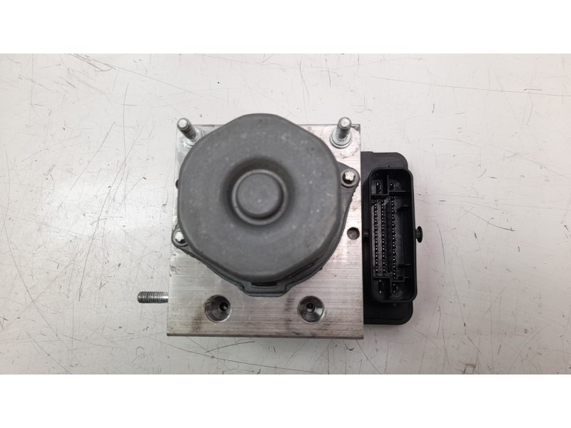 Recambio de abs para renault clio iv 1.5 dci diesel fap referencia OEM IAM 476600188R  