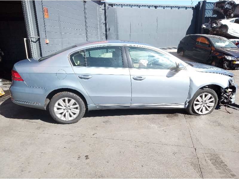 volkswagen passat lim. (362) del año 2013