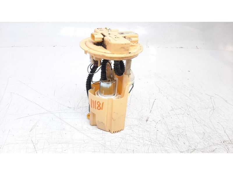 Recambio de bomba combustible para renault clio iv 1.5 dci diesel fap referencia OEM IAM 172021275R  