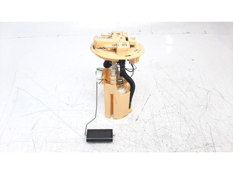 Recambio de bomba combustible para renault clio iv 1.5 dci diesel fap referencia OEM IAM 172021275R  