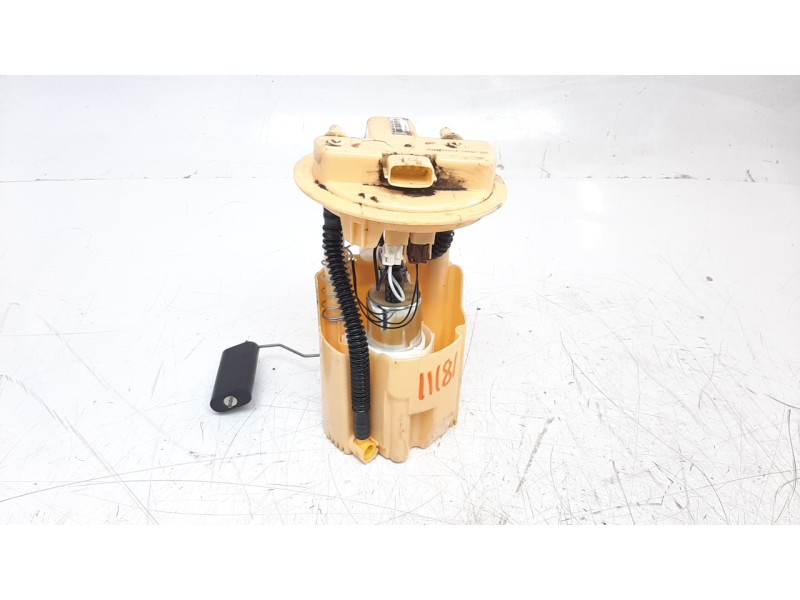 Recambio de bomba combustible para renault clio iv 1.5 dci diesel fap referencia OEM IAM 172021275R  