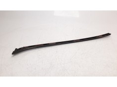 Recambio de moldura para mercedes-benz clase c (w204) coupe 2.1 cdi cat referencia OEM IAM 20469077829040   2