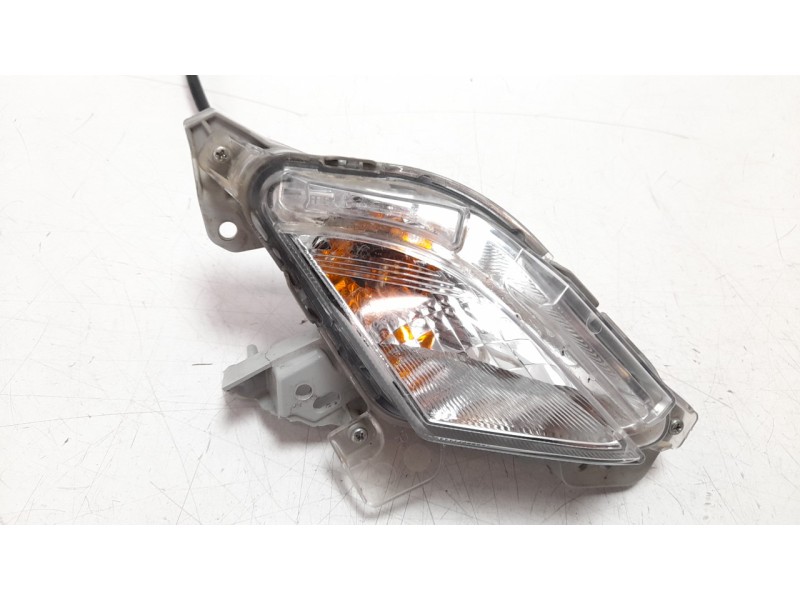 Recambio de piloto delantero derecho para mazda cx-3 100 aniversario referencia OEM IAM DB2R51350  MZ6024313