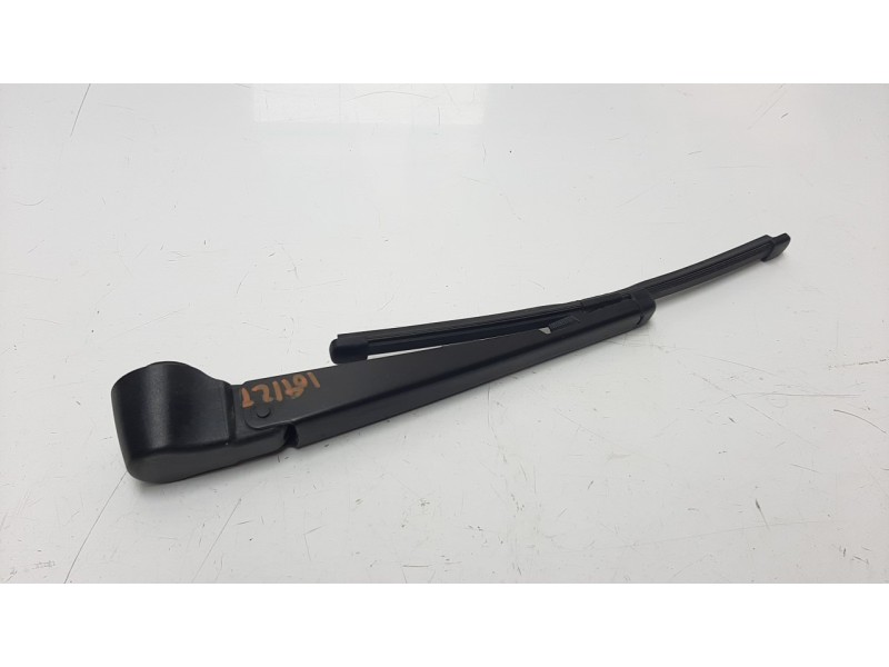 Recambio de brazo limpia trasero para mercedes-benz clase a (w176) 2.1 cdi cat referencia OEM IAM A1768200544  