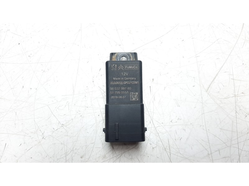 Recambio de caja precalentamiento para smart forfour 0.9 turbo cat referencia OEM IAM 9803299780  