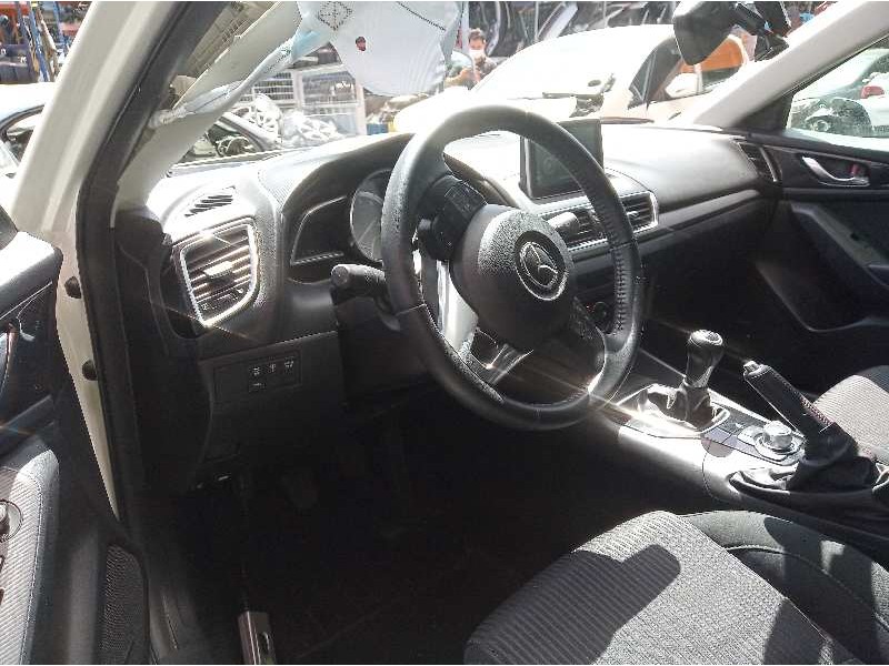 mazda 3 lim. () del año 2015