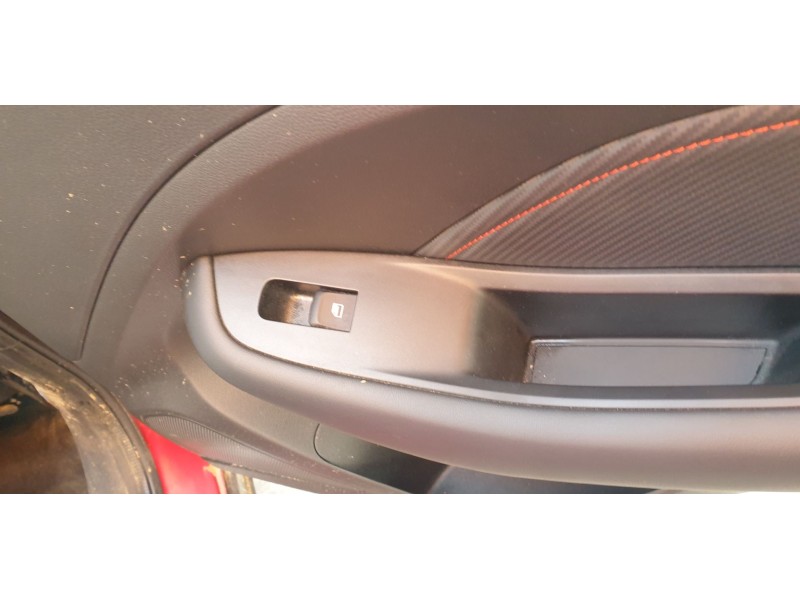 Recambio de mando elevalunas trasero derecho para mg zs comfort referencia OEM IAM 10470989  