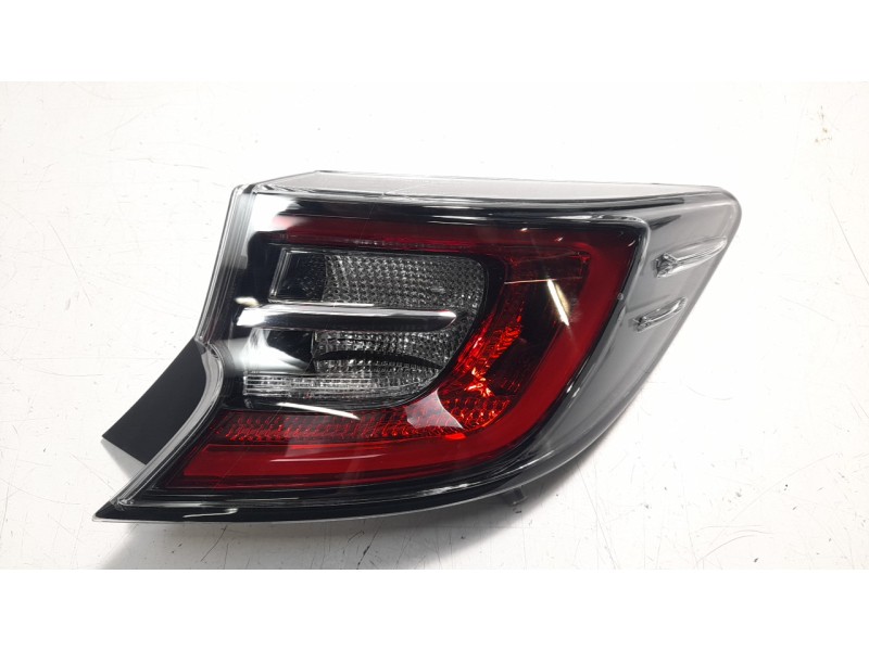 Recambio de piloto trasero derecho para toyota corolla (e21) referencia OEM IAM V350010R  