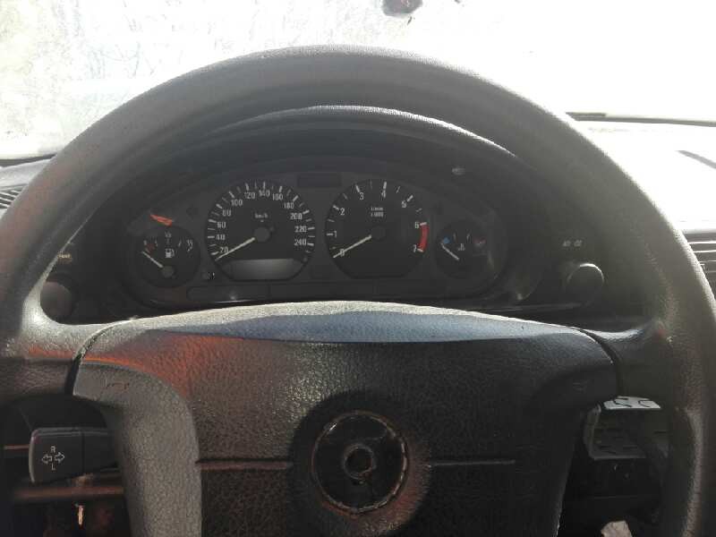 bmw serie 3 compacto (e36) del año 1998