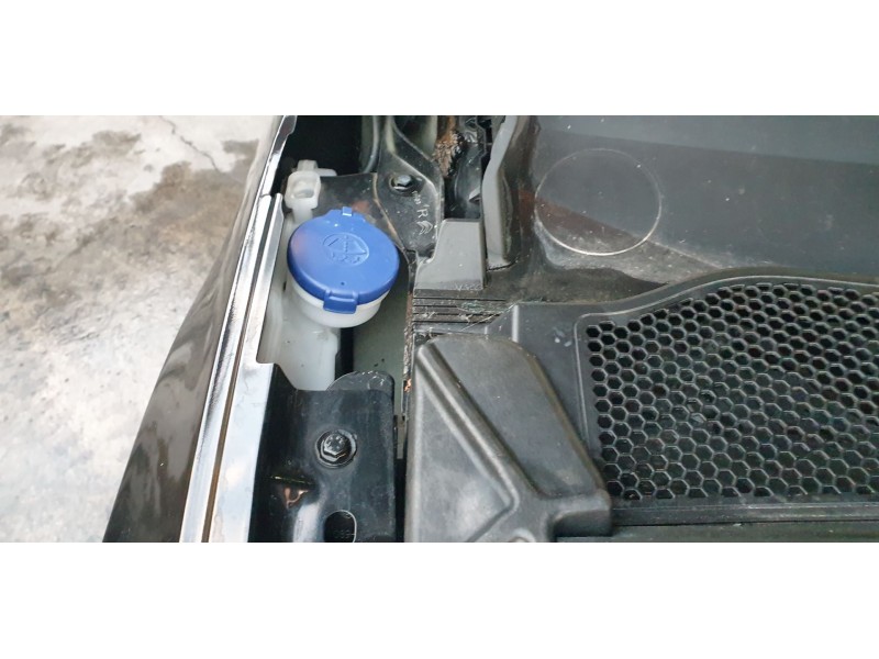 Recambio de deposito limpia para citroen c4 berlina e-feel pack referencia OEM IAM 9833479180  