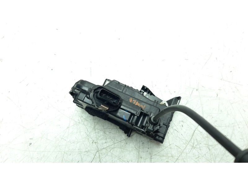 Recambio de cerradura puerta trasera izquierda para smart forfour 0.9 turbo cat referencia OEM IAM 4537307600  