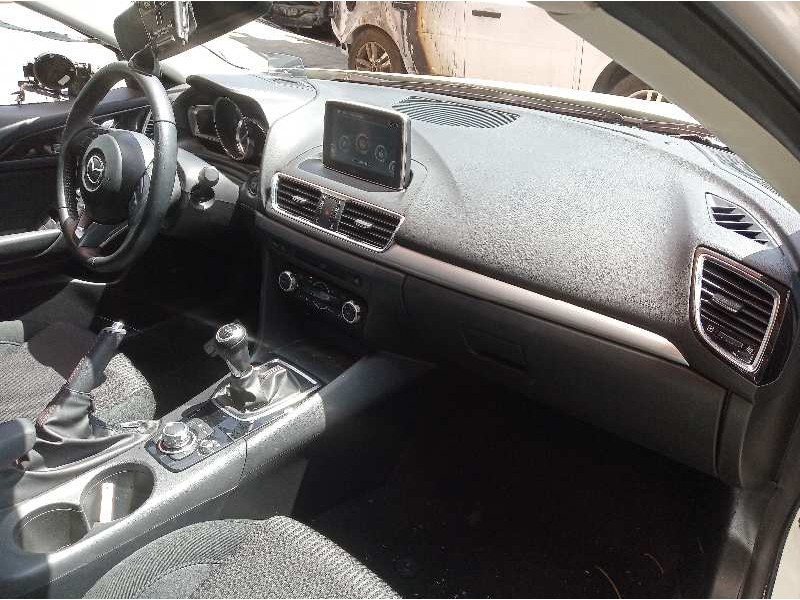 mazda 3 lim. () del año 2015