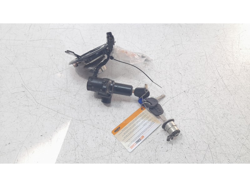 Recambio de conmutador de arranque para ktm 390 duke 390 duke referencia OEM IAM 93011066044  