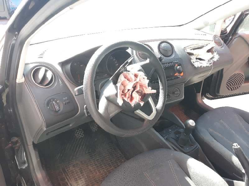 seat ibiza (6j5) del año 2011