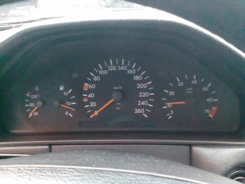 mercedes-benz clase e (w210) berlina del año 1996