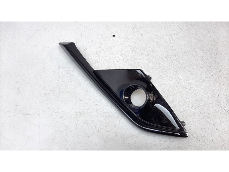 Recambio de rejilla paragolpes izquierda para mazda cx-3 100 aniversario referencia OEM IAM DL8V50C21  