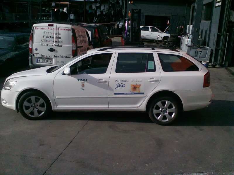 skoda octavia combi (1z5) del año 2006