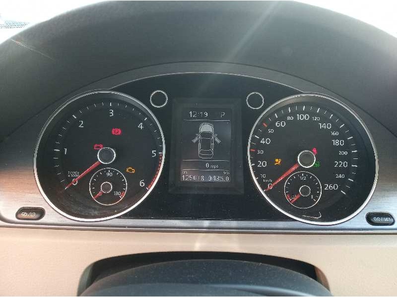 volkswagen passat lim. (362) del año 2013