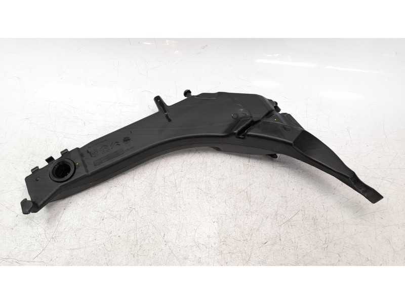 Recambio de deposito limpia para peugeot 308 referencia OEM IAM 9806526980  