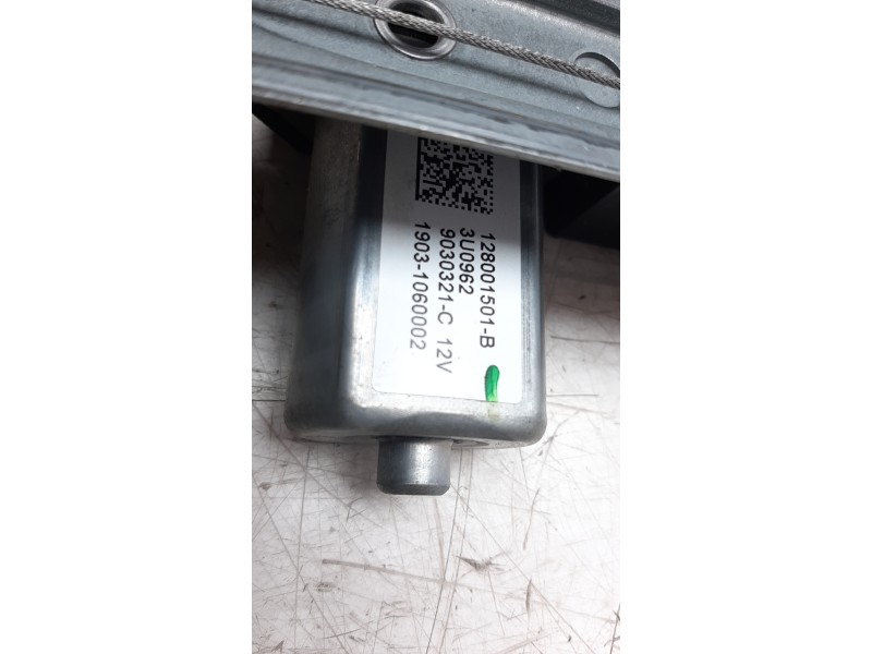 Recambio de elevalunas delantero derecho para smart forfour 0.9 turbo cat referencia OEM IAM 4537203400  