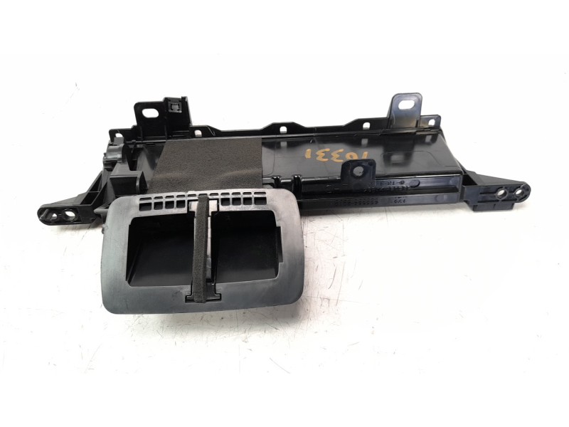 Recambio de rejilla aireadora para toyota rav 4 referencia OEM IAM 5583342010  