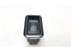 MANDO ELEVALUNAS DELANTERO DERECHO A2049058102 