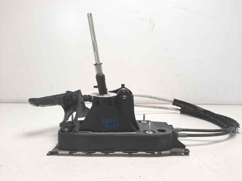 Recambio de palanca cambio para seat leon (5f1) reference plus ecomotive referencia OEM IAM 5Q0711061  