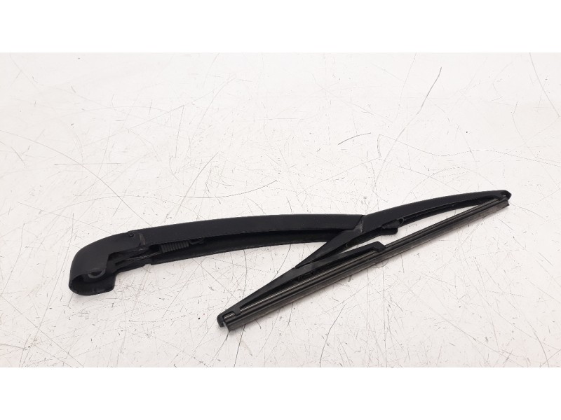 Recambio de brazo limpia trasero para fiat nuova 500 (150) abarth referencia OEM IAM 51787577  