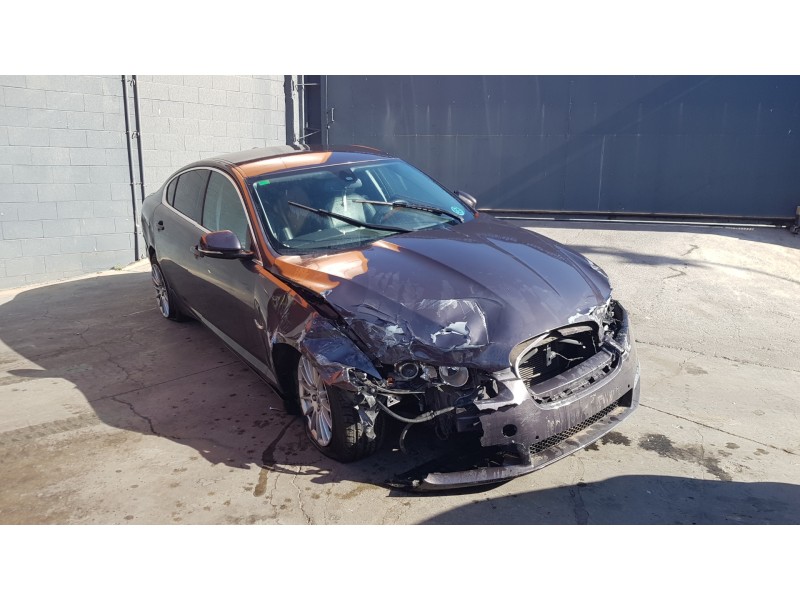 jaguar xf del año 2010