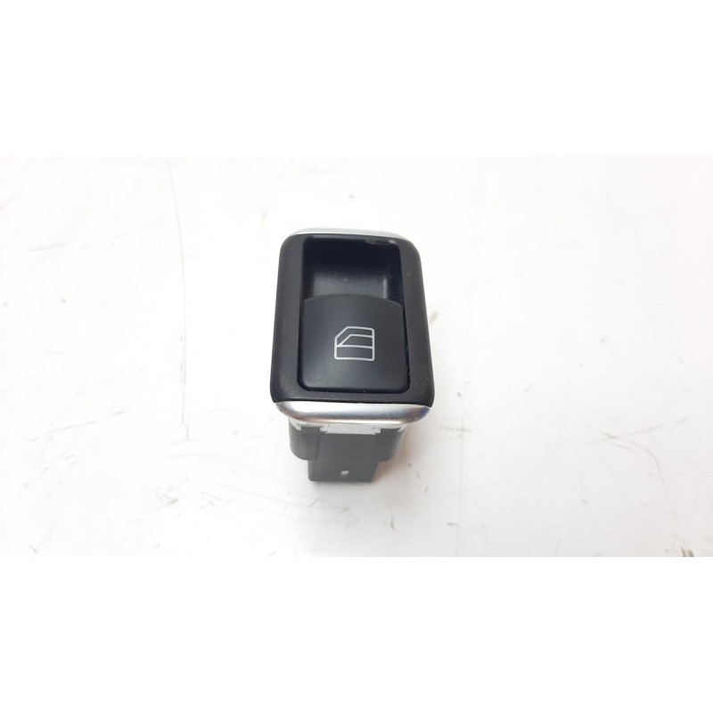 Recambio de mando elevalunas trasero derecho para mercedes-benz clase a (w176) 2.1 cdi cat referencia OEM IAM A2049058102  