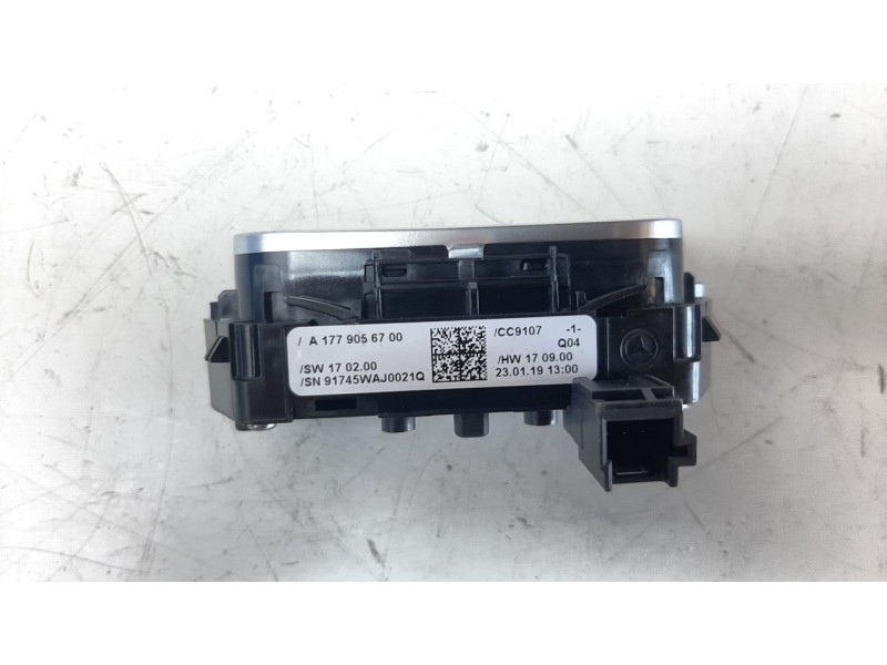 Recambio de interruptor para mercedes-benz clase cla (bm 118) shooting brake cla 200 d (118.612) referencia OEM IAM A1779056700 