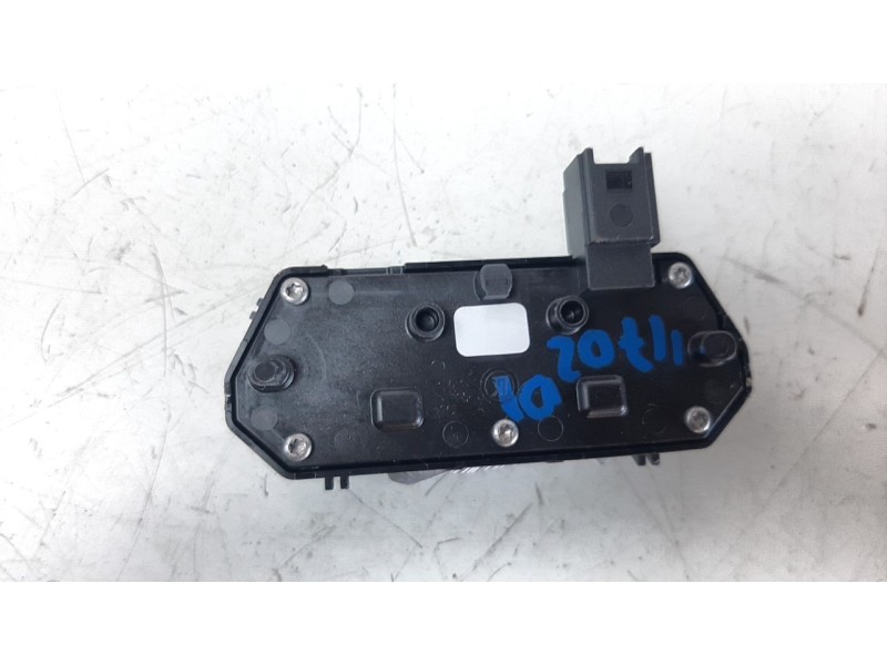 Recambio de interruptor para mercedes-benz clase cla (bm 118) shooting brake cla 200 d (118.612) referencia OEM IAM A1779056700 