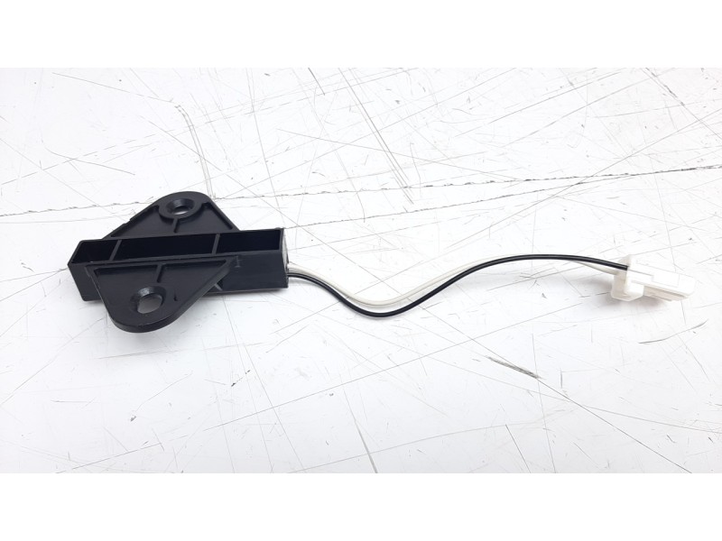 Recambio de antena para mitsubishi outlander (gf0) phev kaiteki 4wd referencia OEM IAM 8637B114  