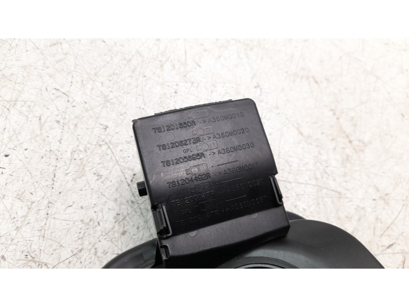 Recambio de tapa exterior combustible para renault captur ii 1.0 tce referencia OEM IAM 781201650R  
