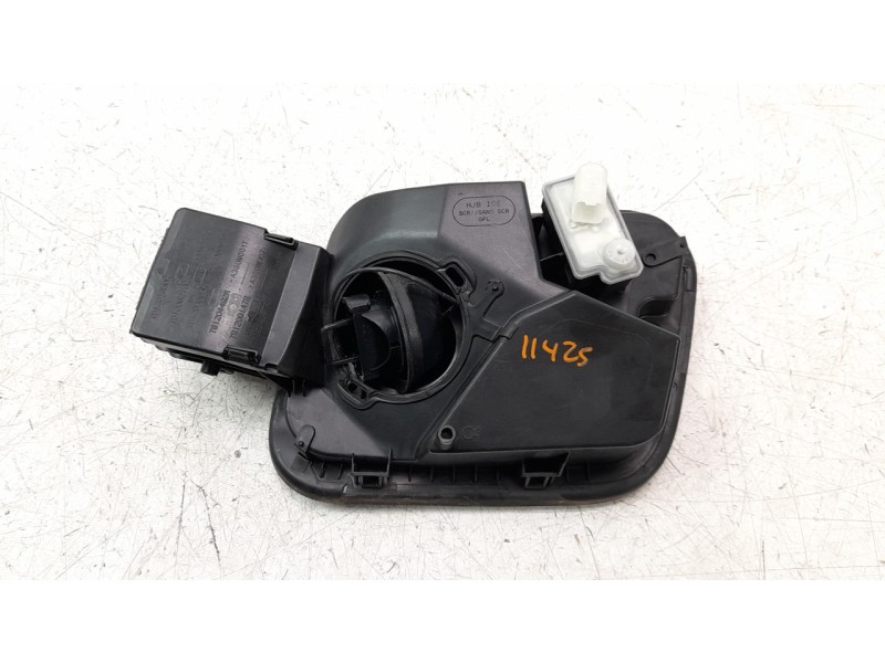 Recambio de tapa exterior combustible para renault captur ii 1.0 tce referencia OEM IAM 781201650R  