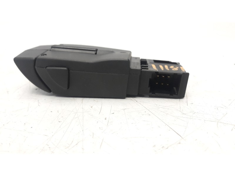 Recambio de mando multifuncion para renault clio iv 1.5 dci diesel fap referencia OEM IAM 255522448R  