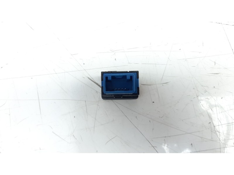 Recambio de interruptor para mitsubishi outlander (gf0) phev kaiteki 4wd referencia OEM IAM 8616A073  