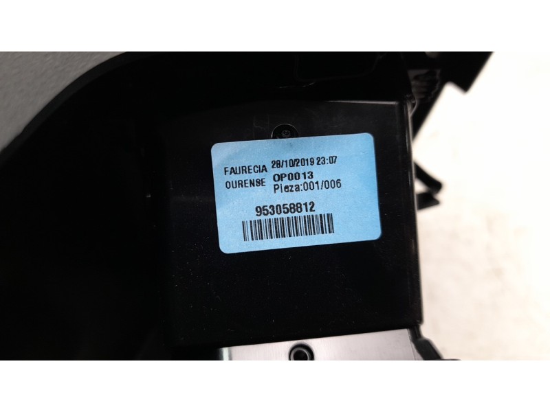 Recambio de aireador para renault megane iv grandtour business referencia OEM IAM 969308372R  