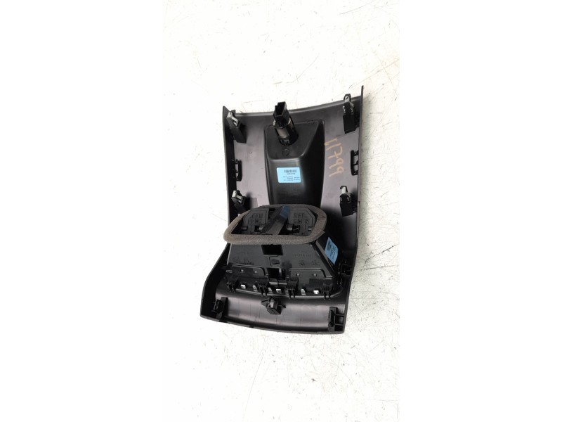 Recambio de aireador para renault megane iv grandtour business referencia OEM IAM 969308372R  