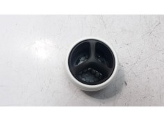 Recambio de rejilla aireadora para smart forfour referencia OEM IAM 687504072R   2