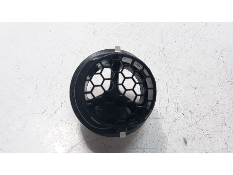 Recambio de rejilla aireadora para smart forfour referencia OEM IAM 687504072R  