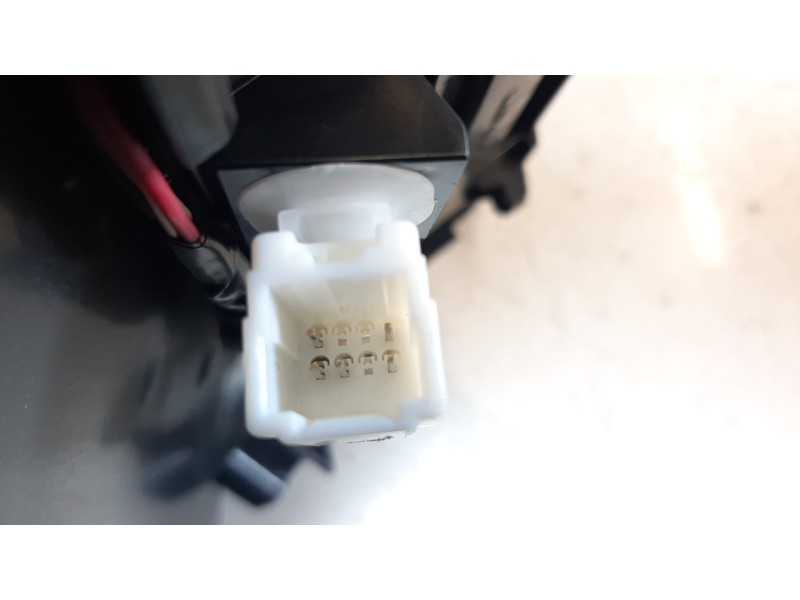 Recambio de mando multifuncion para lexus ux (za10) referencia OEM IAM 8475276040  