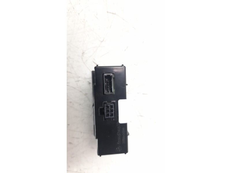 Recambio de modulo electronico para ssangyong rexton limited 4x4 referencia OEM IAM 8970036500  