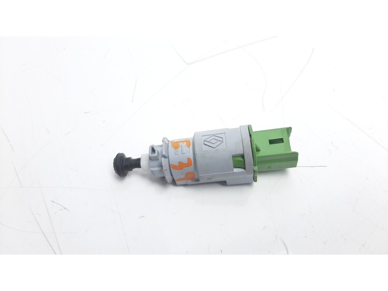 Recambio de interruptor para renault captur 1.5 dci diesel fap energy referencia OEM IAM 8200276360D  