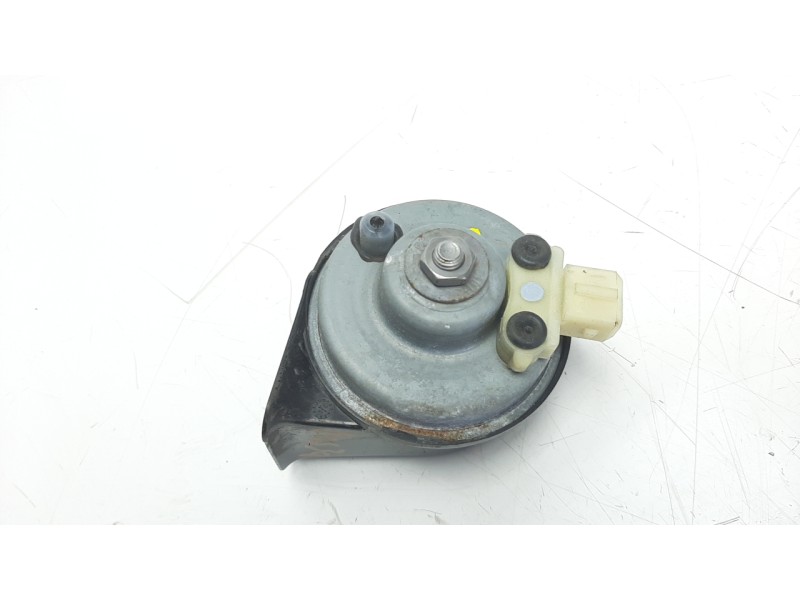 Recambio de claxon para renault captur 1.5 dci diesel fap energy referencia OEM IAM A046466  