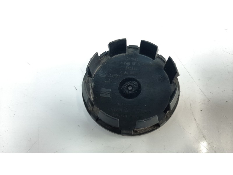 Recambio de tapacubos para seat alhambra (711) reference travel referencia OEM IAM 7N5601171  