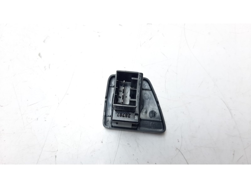 Recambio de mando elevalunas delantero derecho para fiat nuova 500 (150) abarth referencia OEM IAM 0735450602  