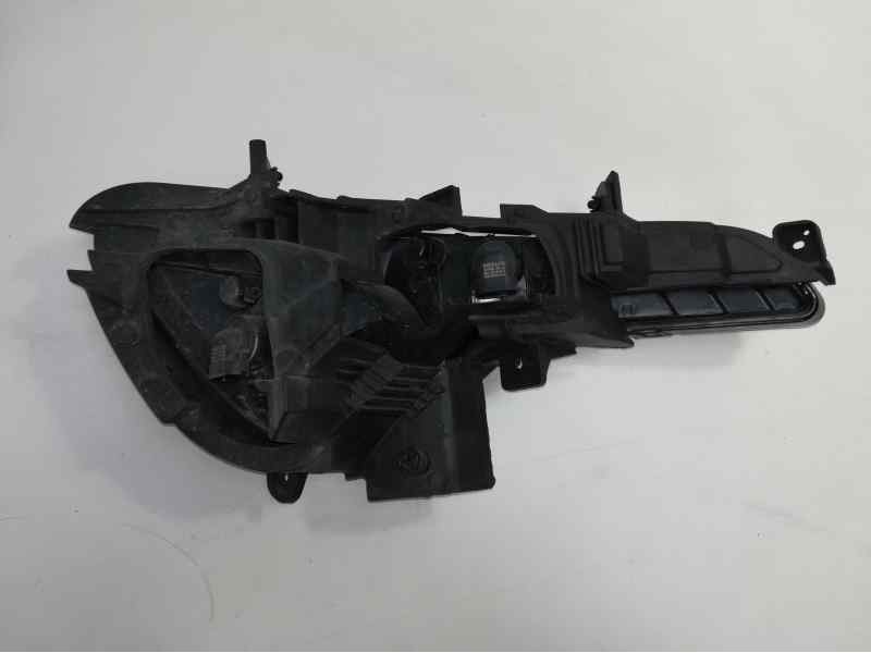 Recambio de faro antiniebla derecho para kia sportage emotion 4x2 referencia OEM IAM 922023W100 108550303 13901002